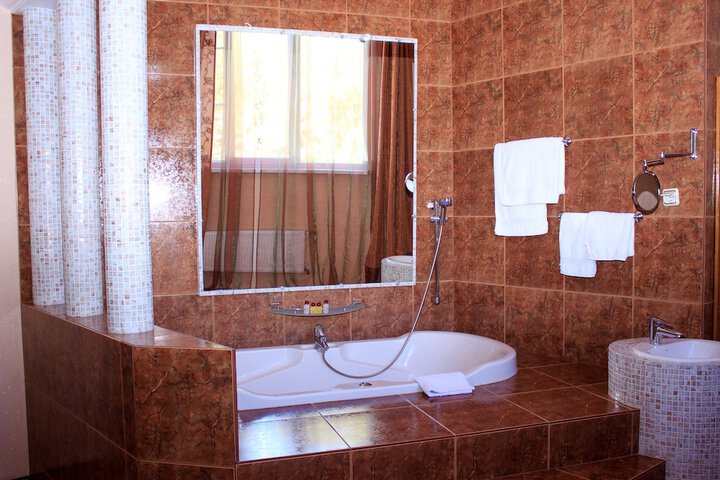 Room 19 of 39