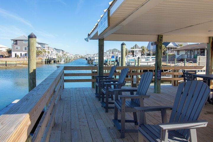 Hotel Exterior 43 of 48