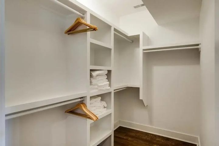 Photo of 4bd 3.5ba Home With Rooftop in 12 South by Domio