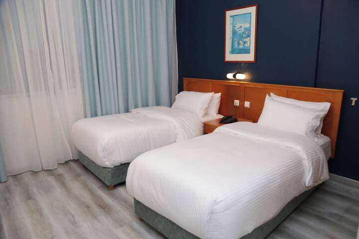 Room 14 of 88