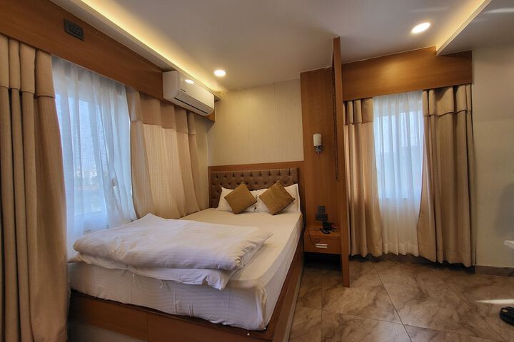 Room 11 of 75