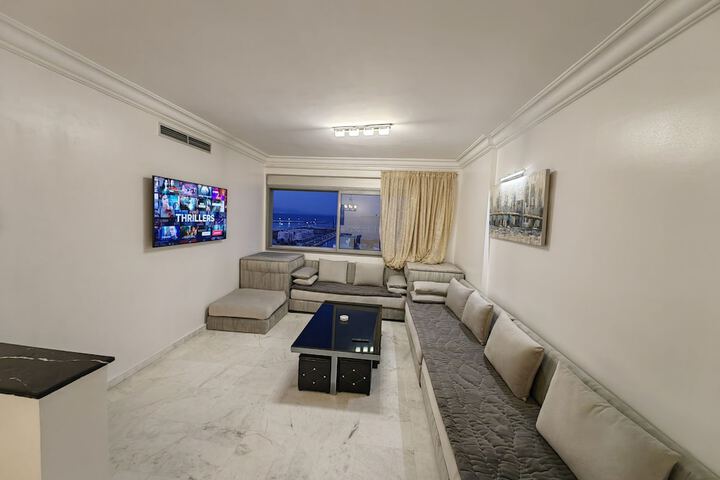 Room 207 of 404