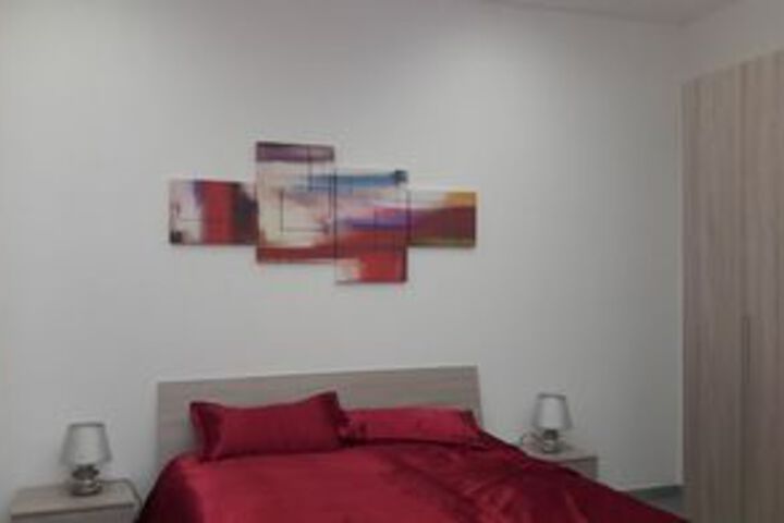 Room 13 of 27
