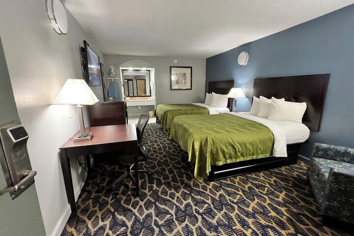 2 Double Beds (2 of 15)