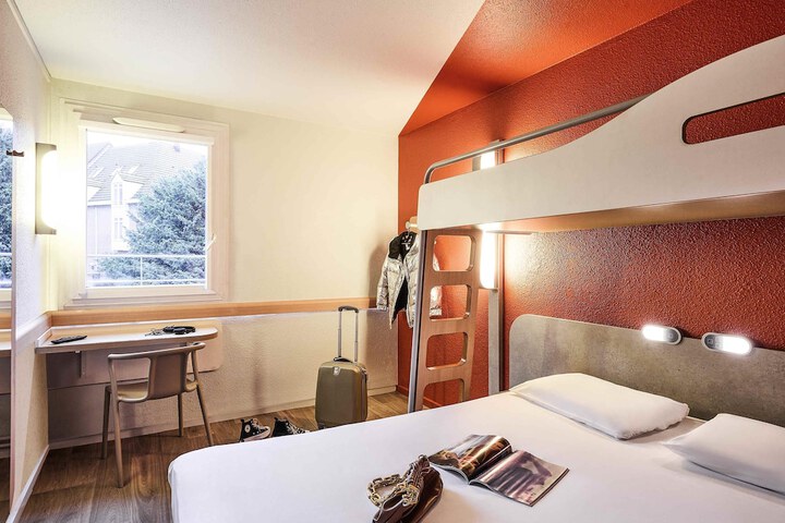 Room 21 of 51