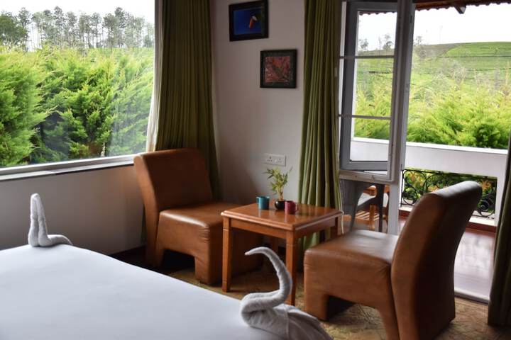 Room 4 of 105