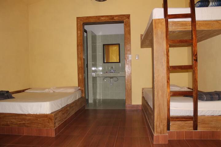 Room 3 of 35