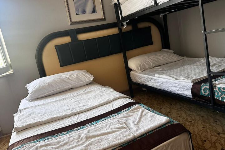 Room 87 of 116