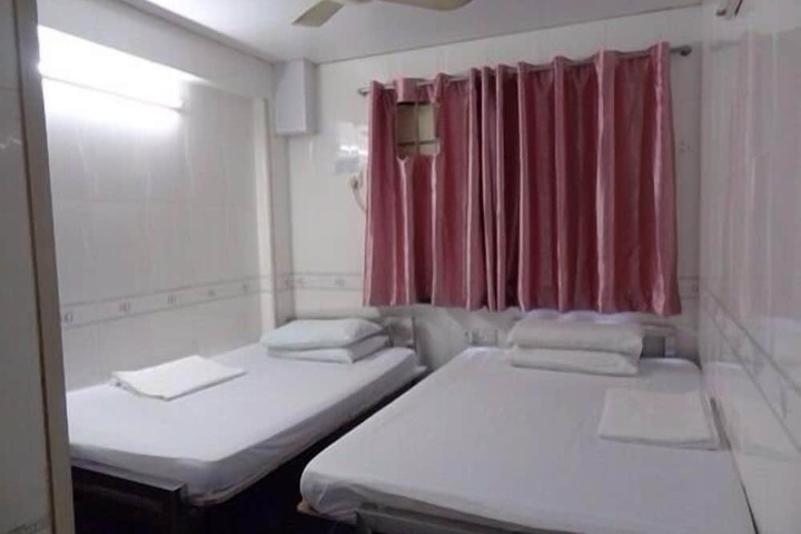Room 28 of 45