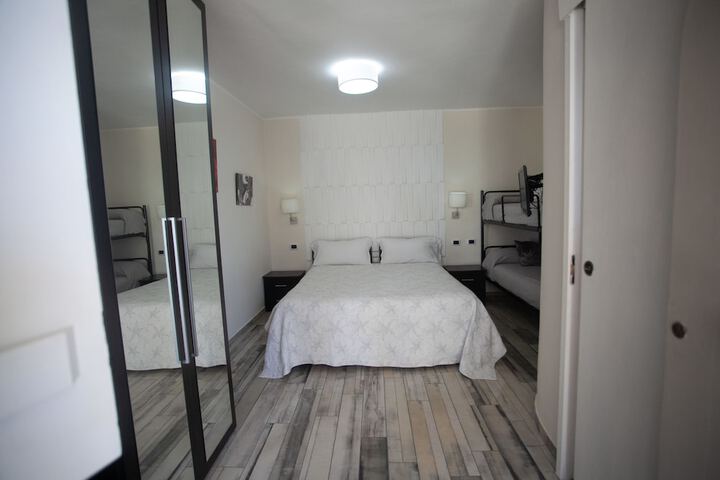 Room 19 of 94
