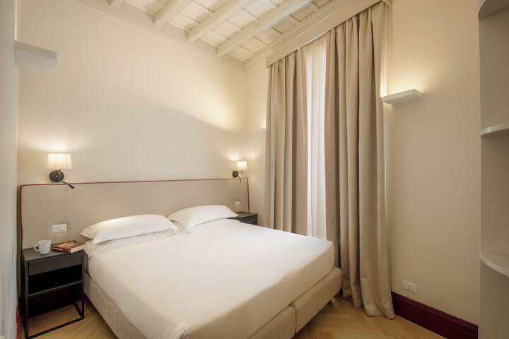 Room 28 of 86
