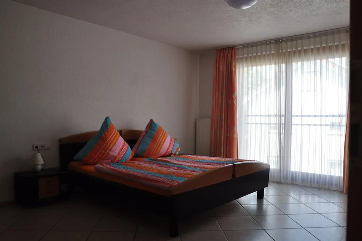 Room 5 of 22