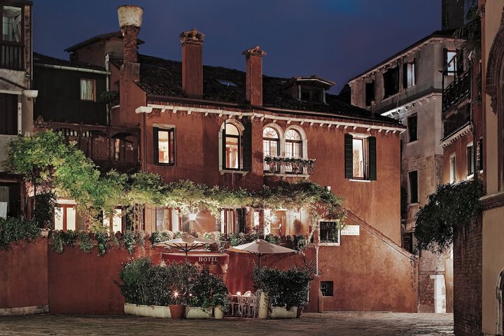 Front of property - evening/night
