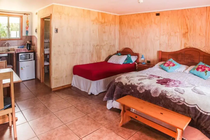 Room 4 of 7