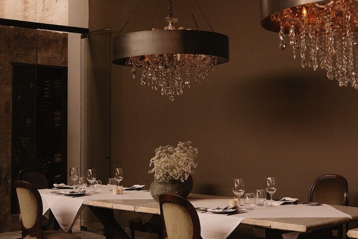 Dining 31 of 74