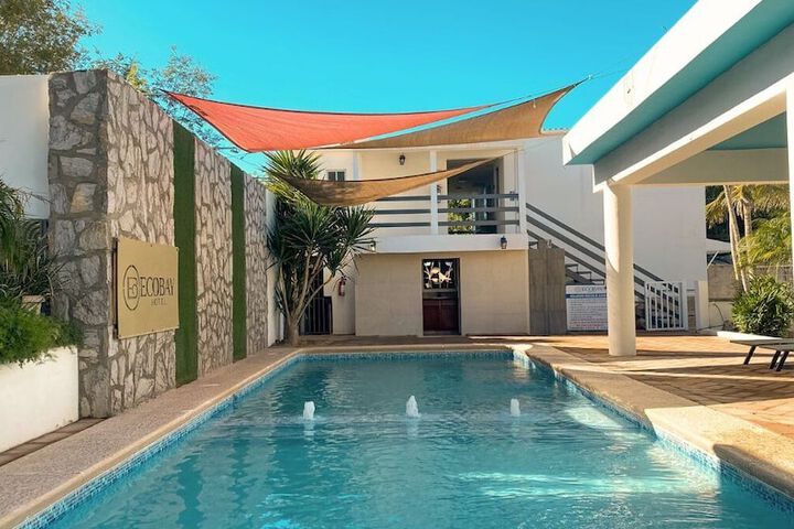 Pool 62 of 84