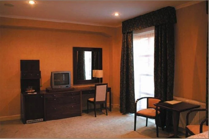 Room 3 of 14
