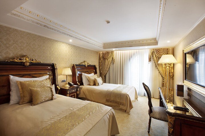 Room 25 of 114