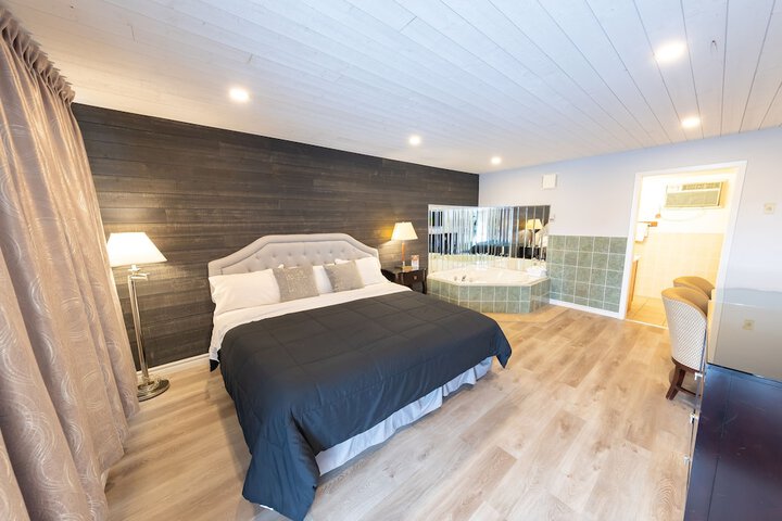 Room 19 of 43