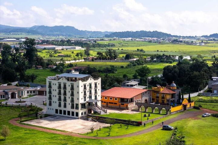 Hotel 10 of 10