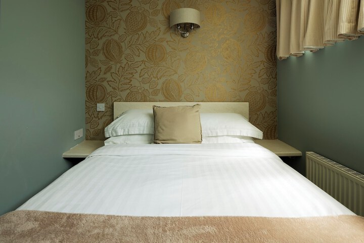 Room 21 of 70