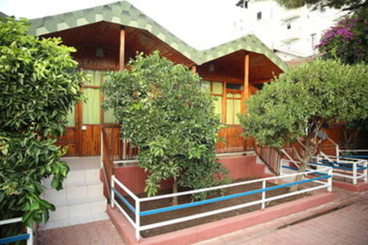 Hotel 2 of 33