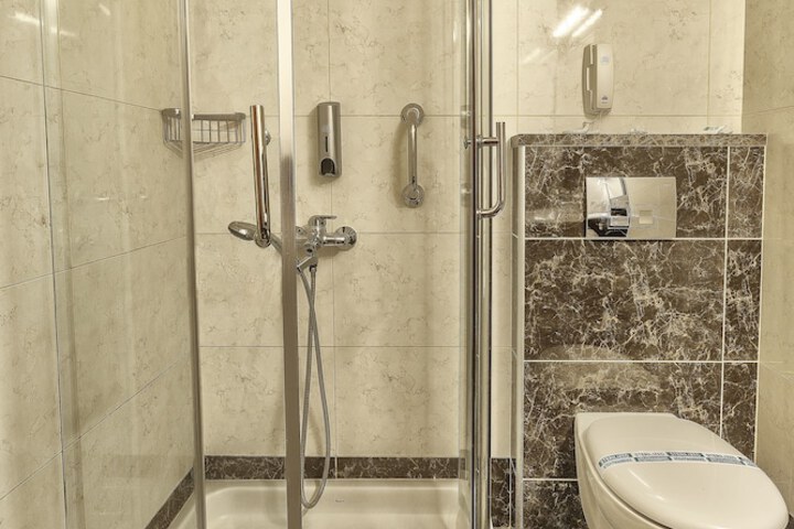 Clean Restrooms