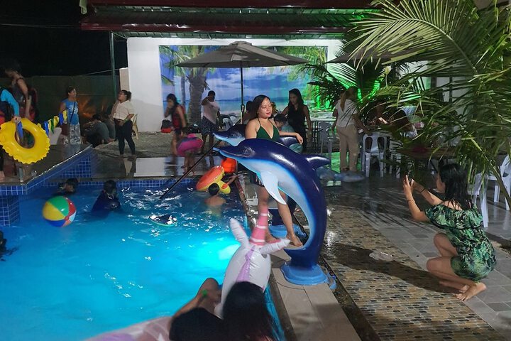 Pool 24 of 65