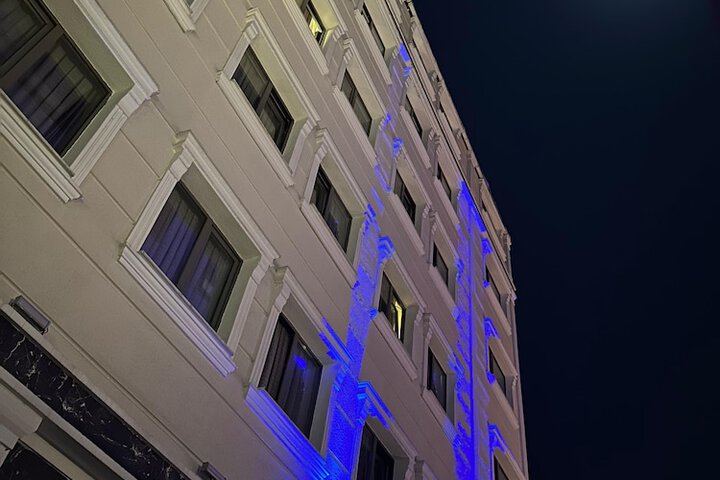 Hotel 37 of 38