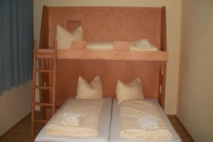 Room 17 of 17
