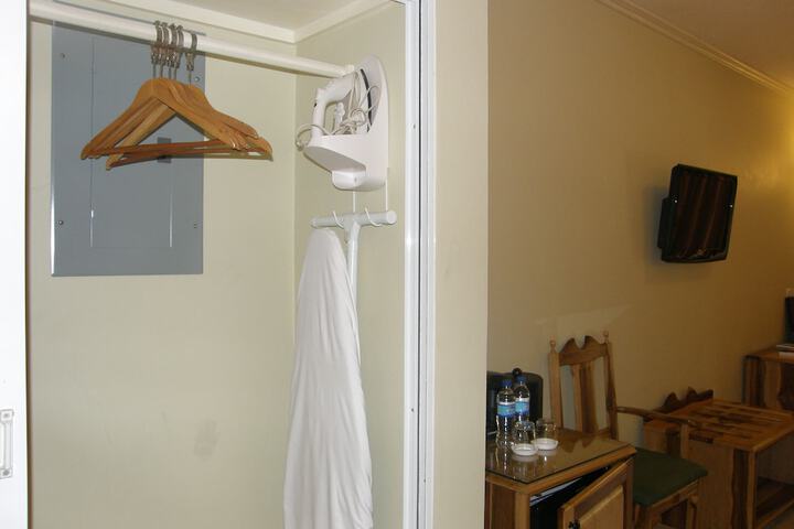 Room 35 of 95