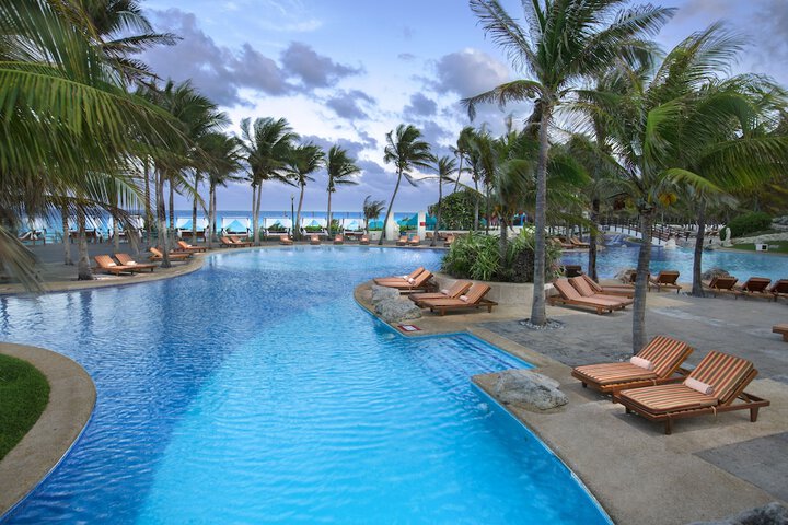 Pool 33 of 128