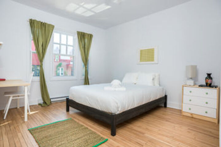 Room 10 of 23