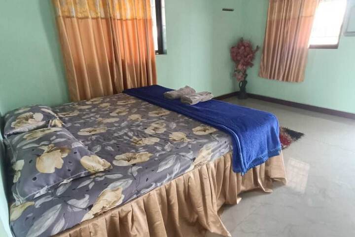 Room 5 of 20