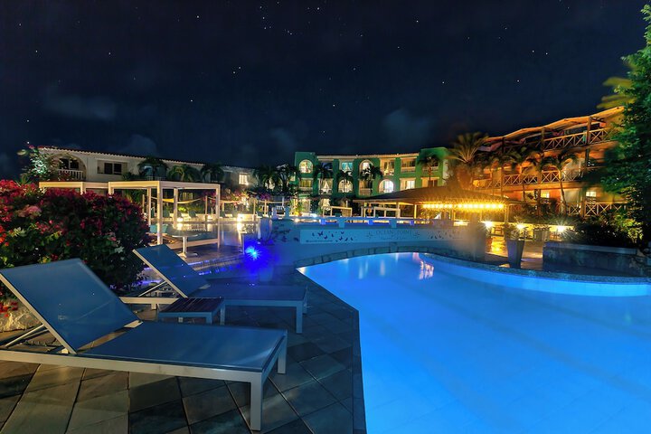 Pool 60 of 141