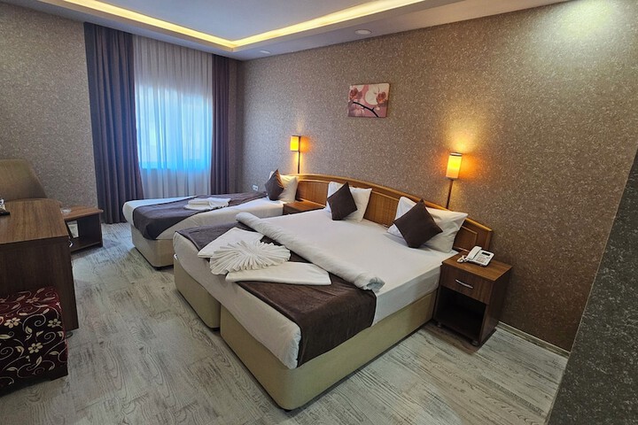Room 12 of 64