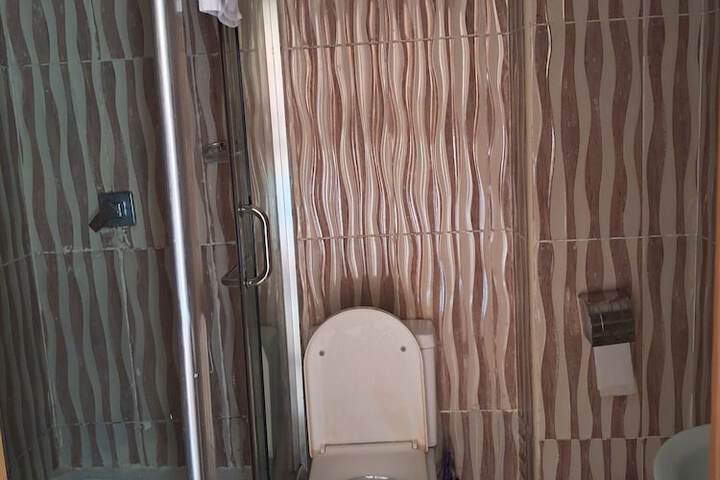 Room 20 of 37