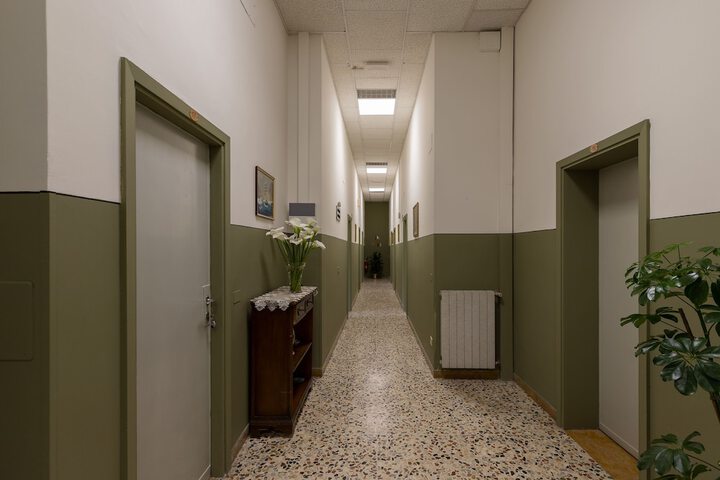 Ballroom/Hall 36 of 50