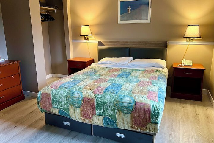 Valemount Hotel