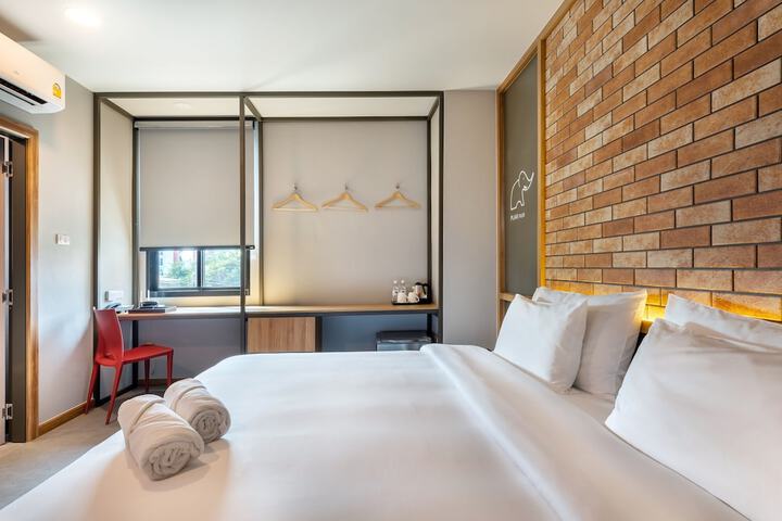 Room 25 of 126