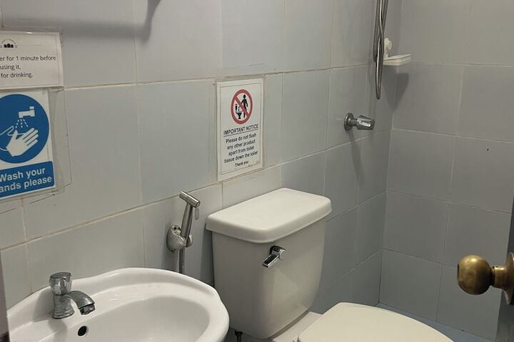 Room 15 of 25