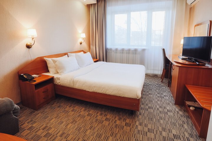 Room 19 of 37
