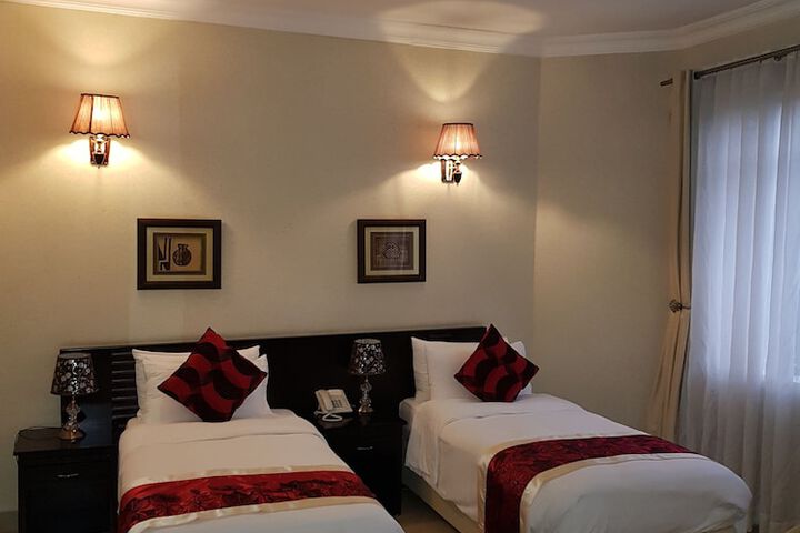 Room 5 of 51