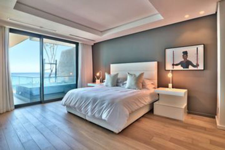 Room 9 of 36