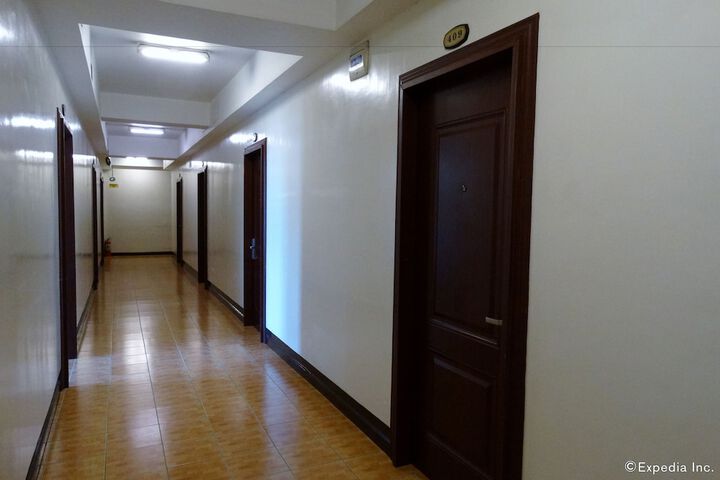 Ballroom/Hall 22 of 23