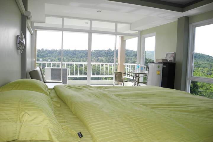 Room 16 of 17