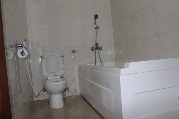 Room 8 of 29