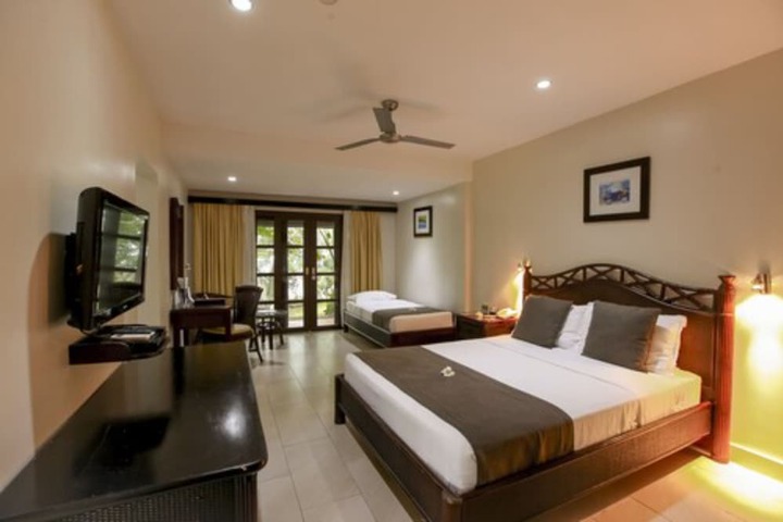 Room 30 of 137