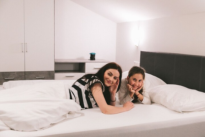 Room 14 of 99