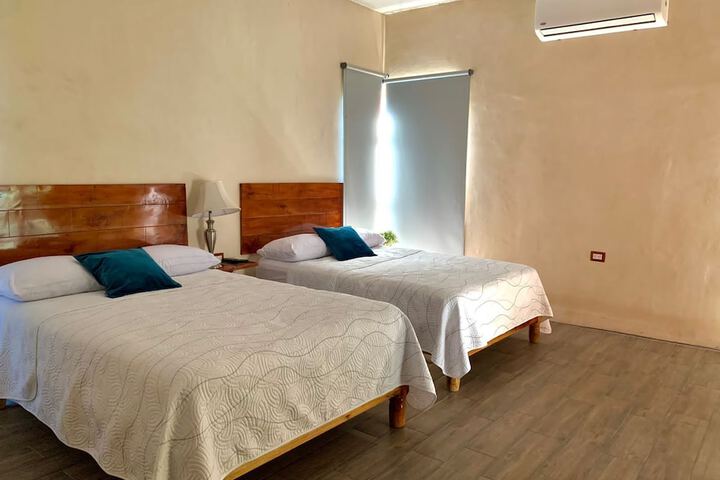 Room 2 of 9